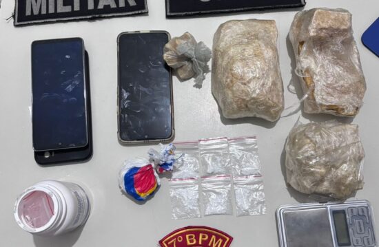 Polícia prende três homens por tráfico de drogas em Lagarto