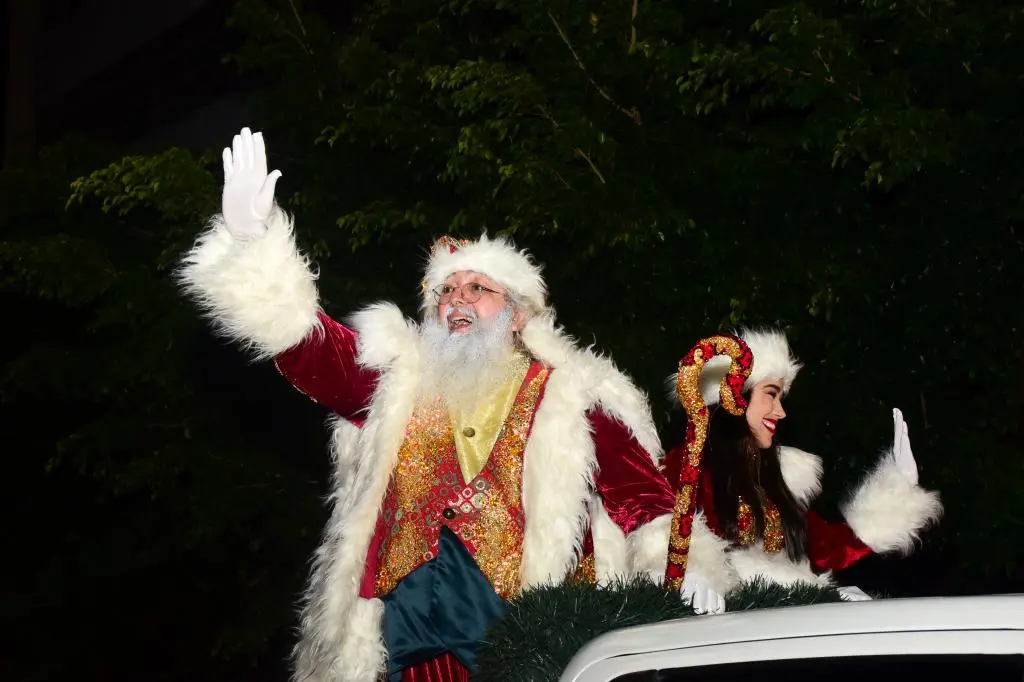 Bloqueios de trânsito nos bairros Bugio e 17 de Março marcam desfile “Um Sonho de Natal”