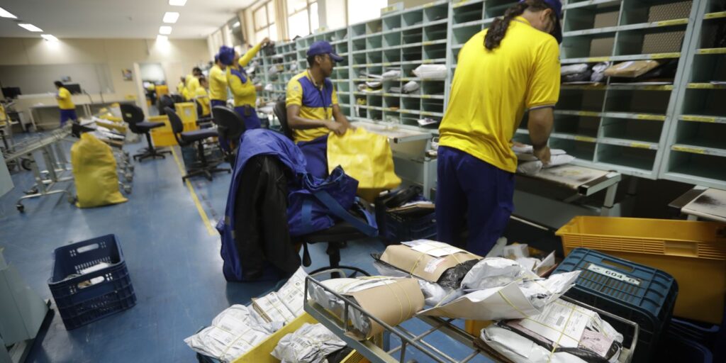 Haddad quer acordos públicos e privados para recuperar os Correios