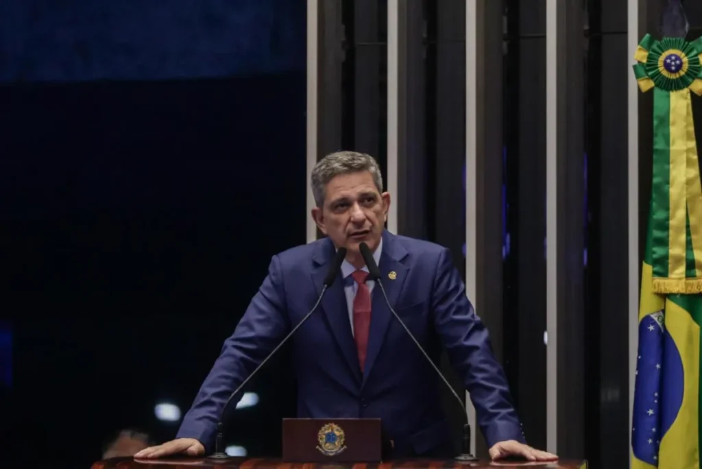 Projeto de Rogério Carvalho busca barrar cobranças abusivas nas tarifas de água e esgoto