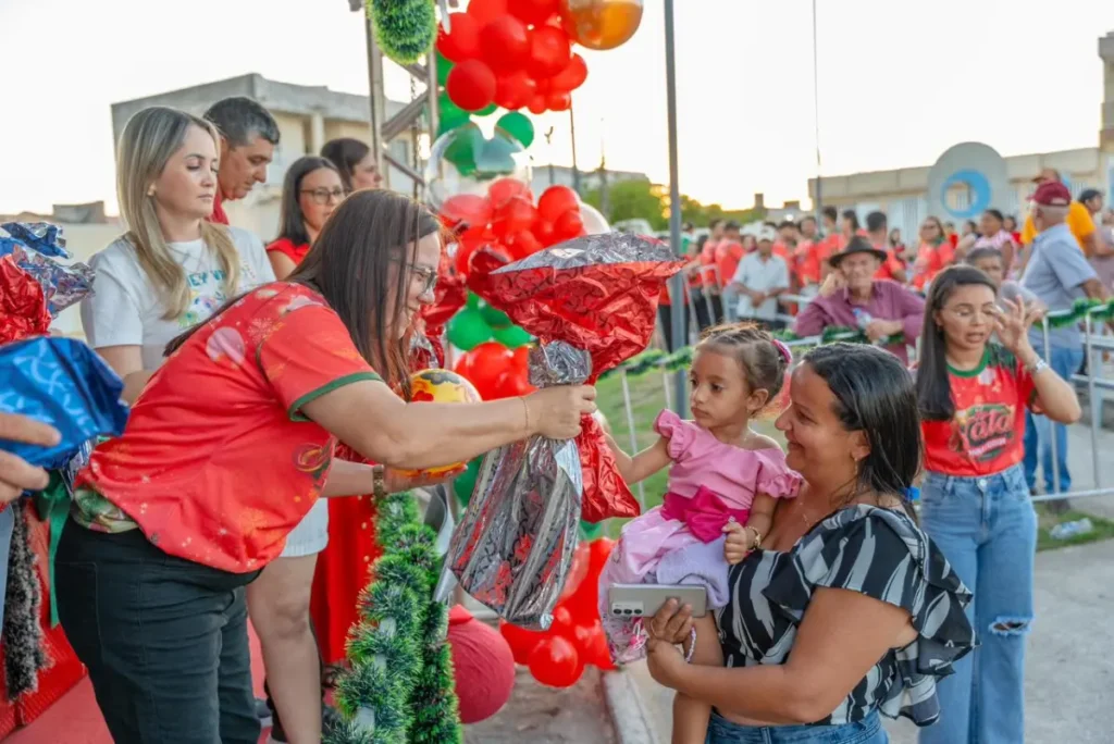 “Natal Para Todos” distribui mais de mil presentes e reforça solidariedade em Nossa Senhora Aparecida