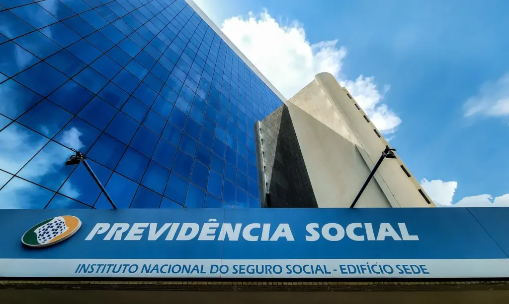 Justiça libera R$ 2,3 bilhões em atrasados do INSS para 152,3 mil segurados
