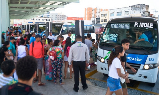 Frota intermunicipal terá 18 ônibus extras durante o Réveillon em Sergipe