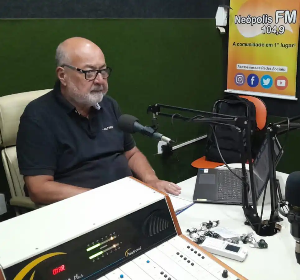 Márcio Macedo faz balanço da passagem pela Secretaria-Geral em entrevista à Rádio Neópolis FM