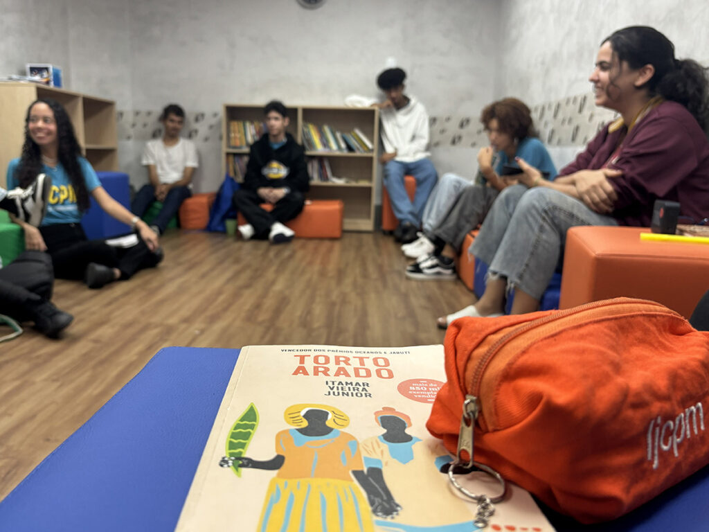 Leitura, atividades manuais e jogos de tabuleiro ajudam a prevenir o “brain rot”