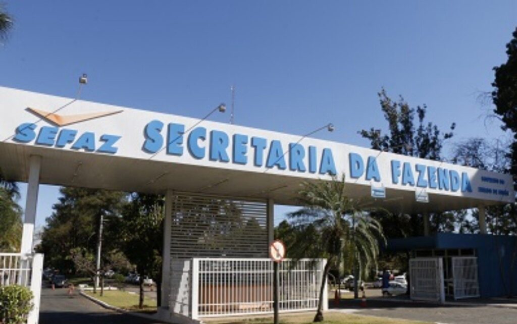 Sefaz-GO abre concurso para Auditor Fiscal com salário inicial de R$ 28,5 mil