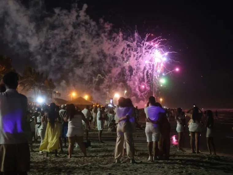 Réveillon na Praia do Abaís atrai grande público e reforça turismo de Estância