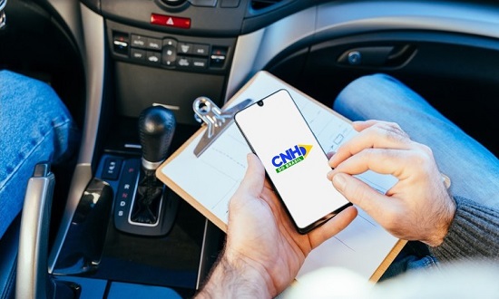 Quase 2 milhões iniciam pedido da CNH pelo aplicativo CNH do Brasil