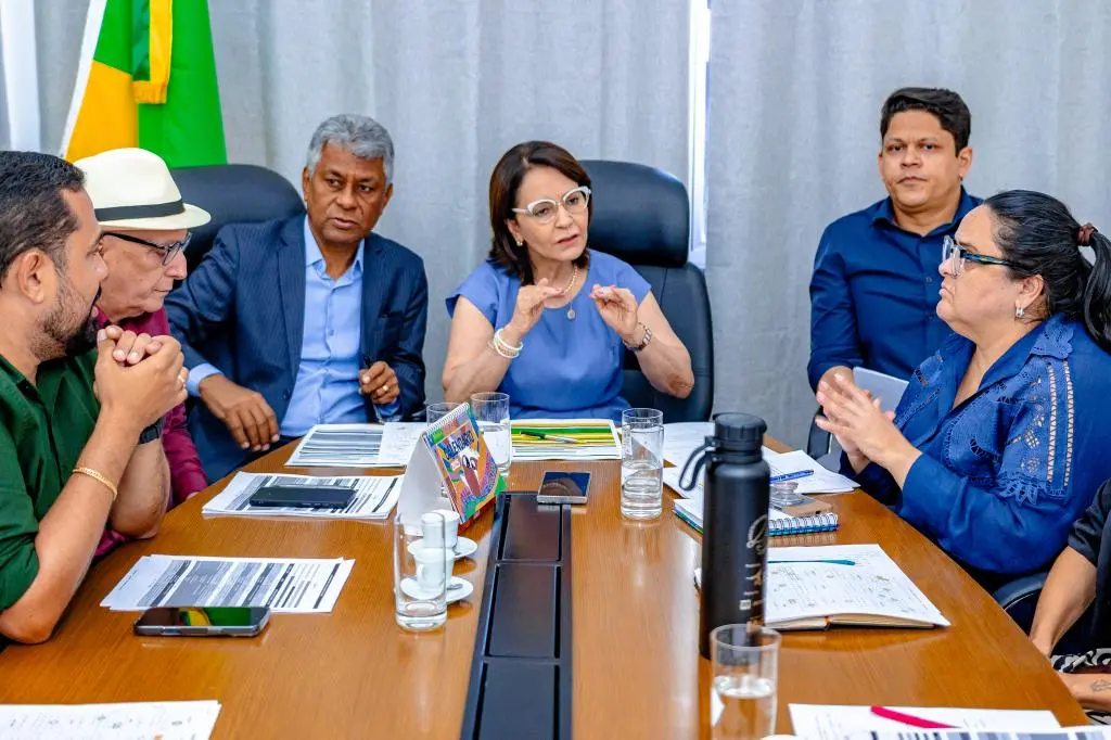 Prefeita Emília Corrêa define calendário de eventos de Aracaju para 2026