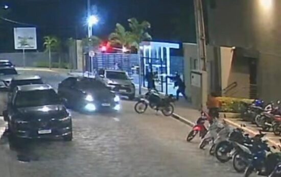 Homem de 30 anos é assassinado a tiros ao deixar academia no bairro Farolândia