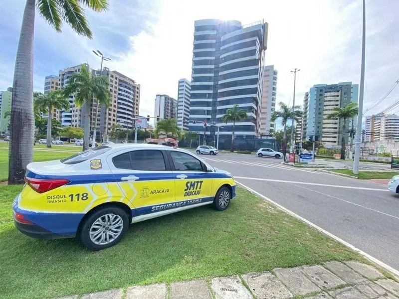 SMTT mobiliza 40 agentes e define bloqueios temporários para o bloco “Por Amor ao Iate” neste domingo em Aracaju