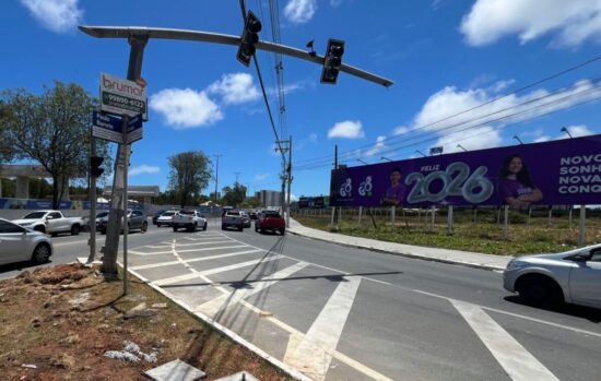 SMTT bloqueia trecho da Tancredo Neves nesta quinta-feira para realocar semáforo