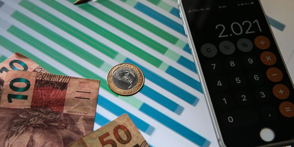 Inflação oficial avança 0,33% em dezembro e encerra 2025 em 4,26%