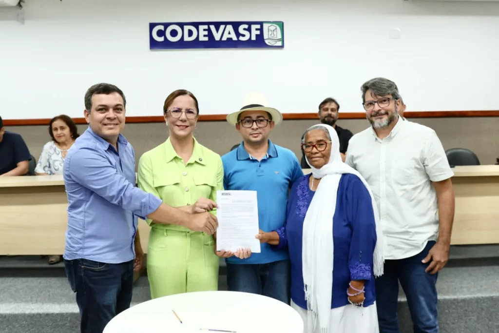 Deputada Delegada Katarina entrega 208 máquinas de costura a entidades comunitárias e ao governo de Sergipe