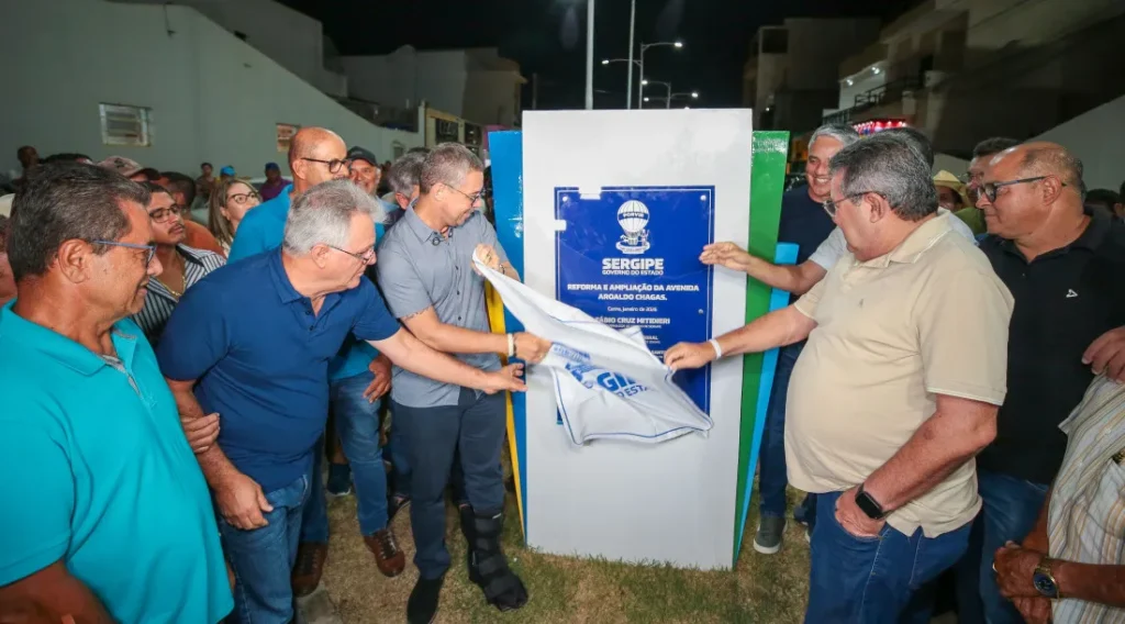 Governo de Sergipe conclui reforma e ampliação da Avenida Aroaldo Chagas, em Carira