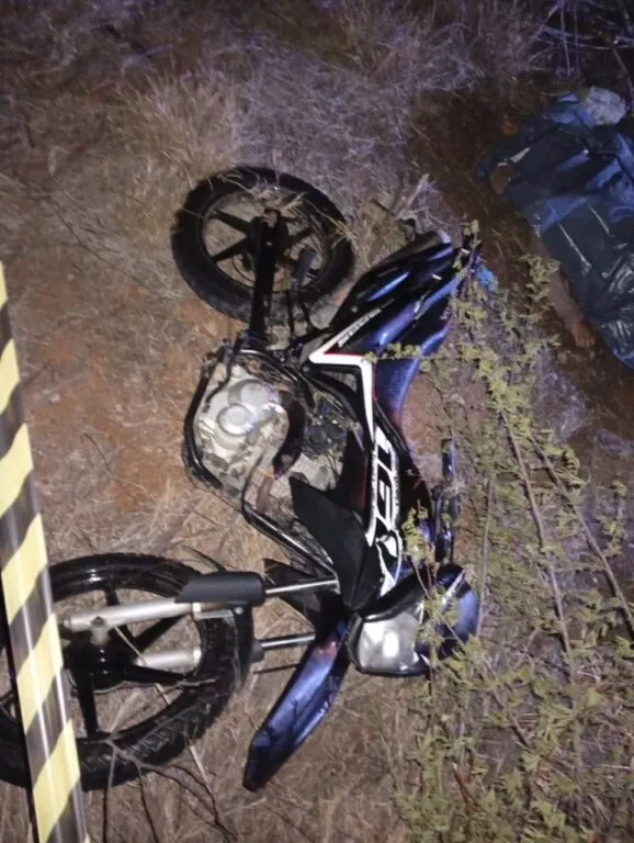 Mulher morre em acidente de moto na SE-403, em Canindé do São Francisco
