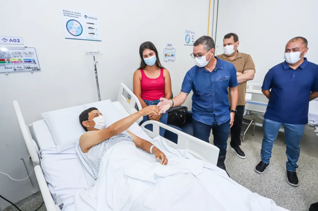 Governador acompanha paciente após primeiro transplante renal com doador falecido em 13 anos em Sergipe