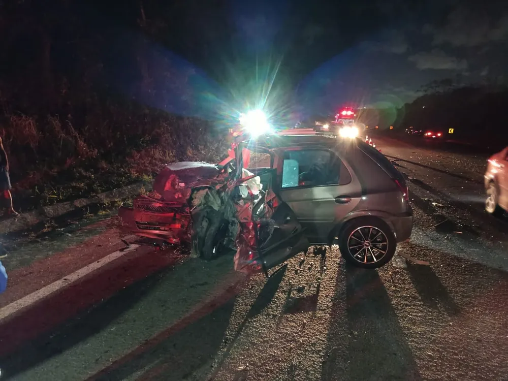 Colisão entre dois carros na BR-235 deixa um morto e dois feridos em Nossa Senhora do Socorro