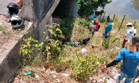 Colisão entre moto e ciclomotor na SE-100 deixa três feridos em Indiaroba