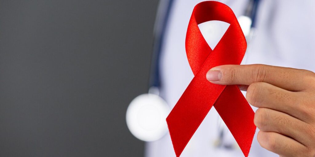 Anvisa libera Sunlenca, injeção semestral para prevenção do HIV-1