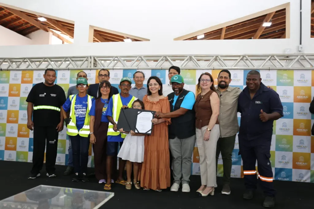 Aracaju inaugura Centro de Triagem e firma acordos que reforçam trabalho de catadores