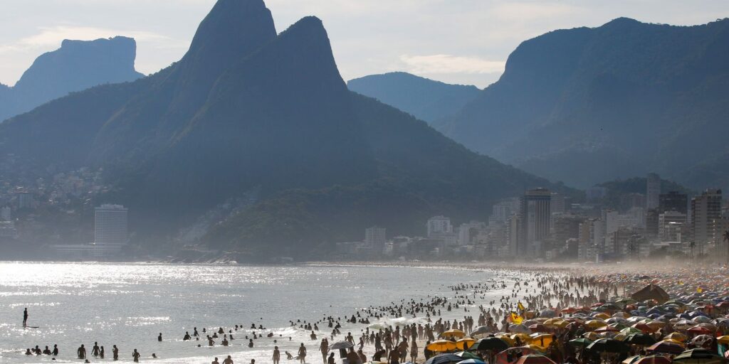 Turismo no Brasil alcança faturamento recorde de R$ 185 bilhões em 2025