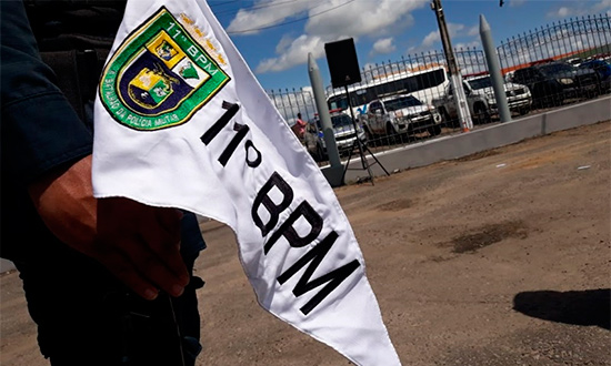 Polícia Militar prende dupla com drogas e moto roubada na SE-290, em Itabaianinha