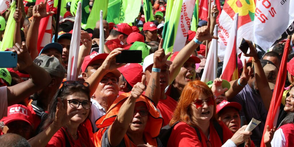 Sindicatos comemoram 90 anos do salário mínimo e pedem valorização permanente