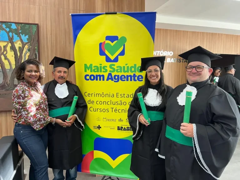 Formatura de agentes de saúde em Sergipe reforça qualificação do SUS, afirma Clécia Carvalho
