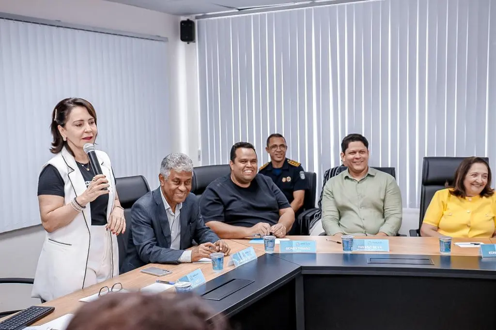 Prefeita Emília Corrêa abre ano com reunião de alinhamento com secretários em Aracaju