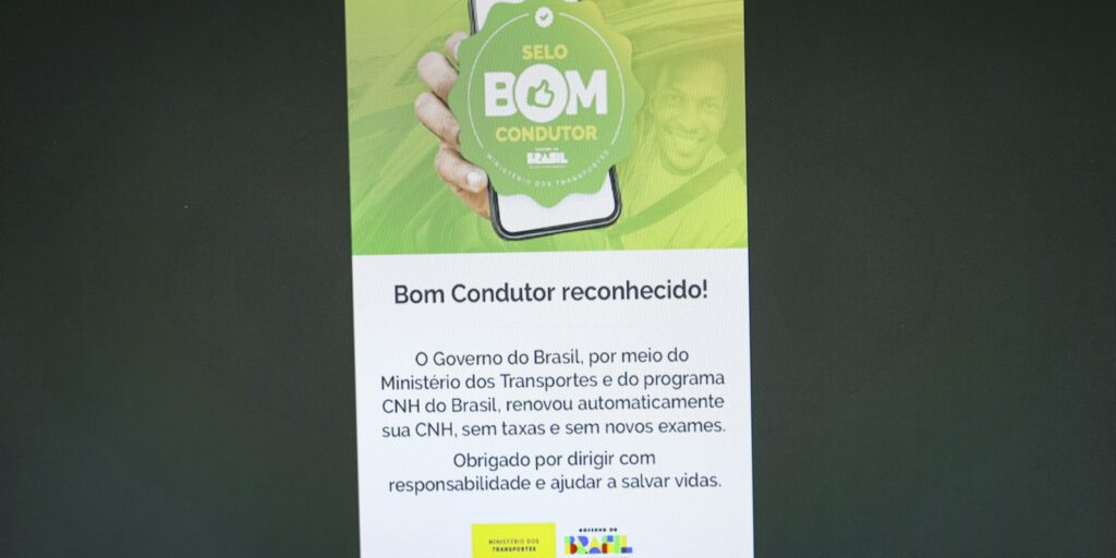 Renovação automática da CNH alcança 323,4 mil motoristas na primeira semana