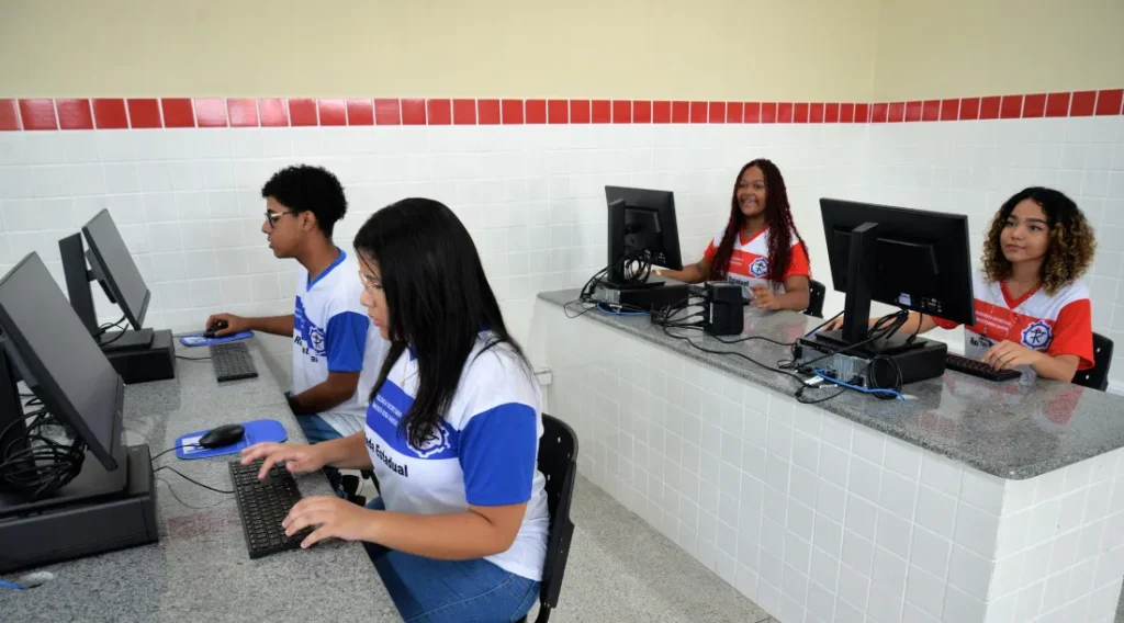 Sergipe destina R$ 24 milhões para levar ensino integral a 37 novas escolas em 2026