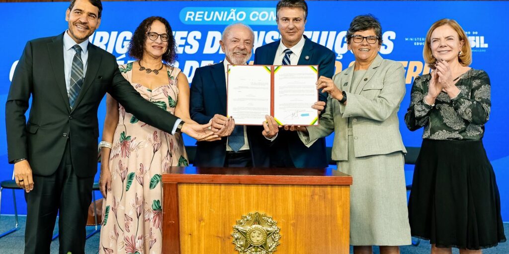 Decreto de Lula libera repasse de recursos públicos para faculdades comunitárias