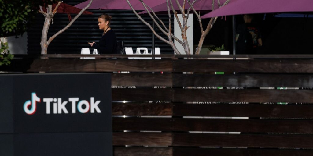 Venda da operação do TikTok nos Estados Unidos para Oracle deve ser fechada nesta quinta-feira
