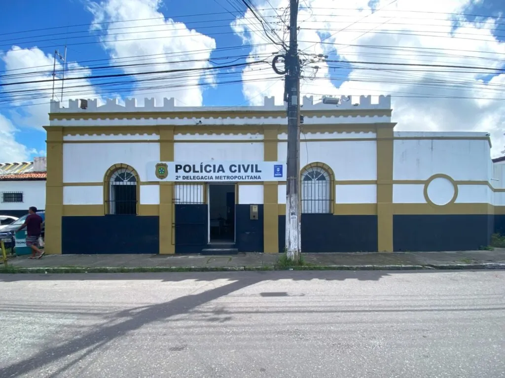 Homem é preso em flagrante após tentativa de roubo a loja de celulares no bairro Siqueira Campos, em Aracaju