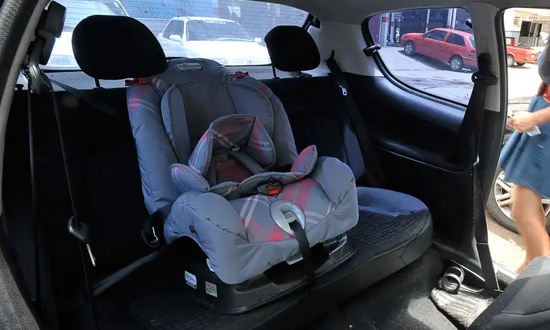 Inmetro orienta sobre compra e instalação do bebê conforto