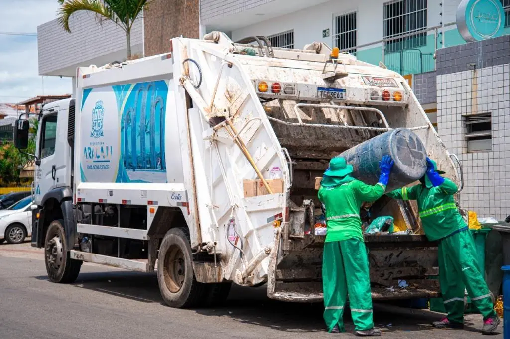 Aracaju homologa licitação de R$ 1,09 bilhão para coleta de lixo e põe fim a contratos emergenciais