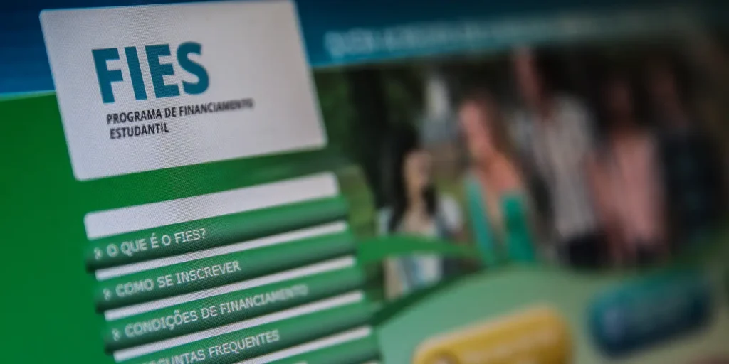Fies 2026 abre inscrições de 3 a 6 de fevereiro; MEC oferta mais de 112 mil vagas