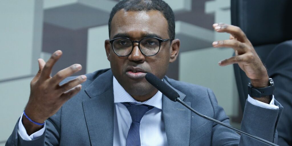 Diretor do Banco Central nega ter sugerido ao BRB aquisição de carteiras do Banco Master