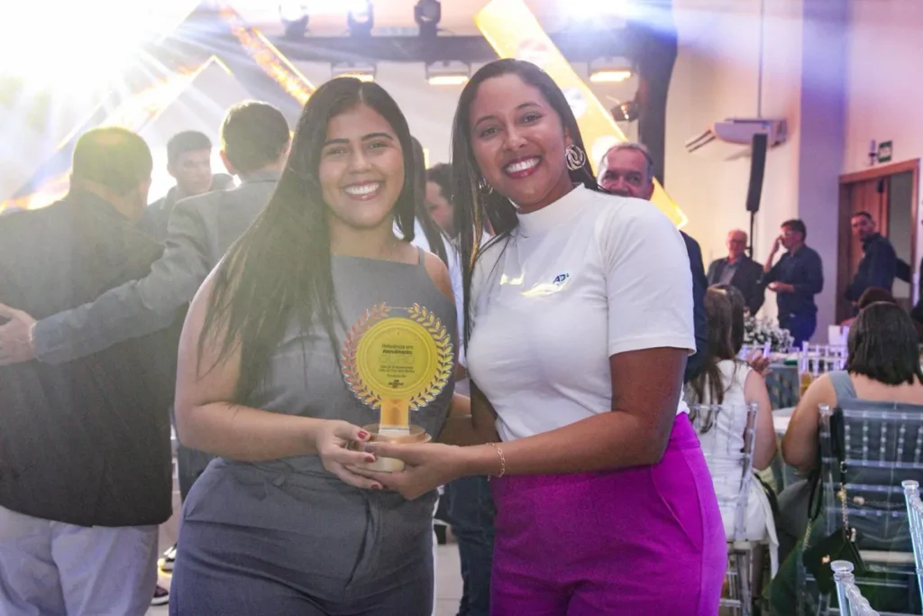 Pacatuba conquista Selo Ouro do Sebrae por excelência no atendimento a microempreendedores