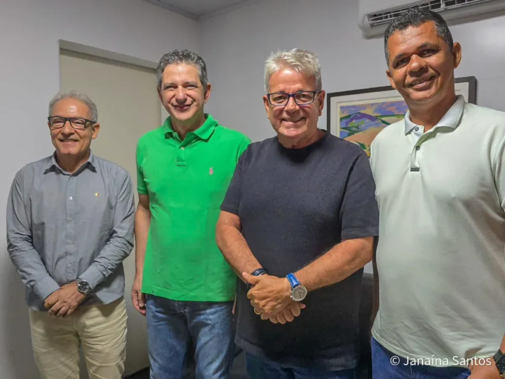 Prefeito de Santana do São Francisco confirma apoio à reeleição de Rogério Carvalho em 2026