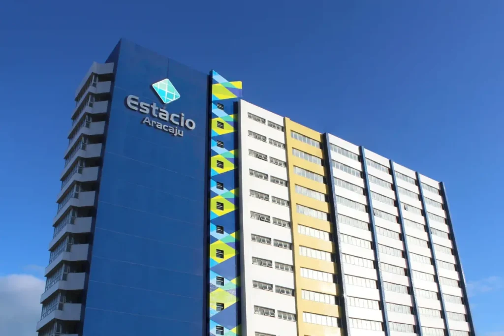 Estácio anuncia oito novas graduações digitais focadas em inteligência artificial