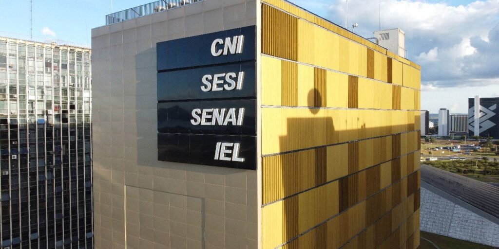 Manutenção da Selic em 15% provoca críticas de indústria, construção e sindicatos