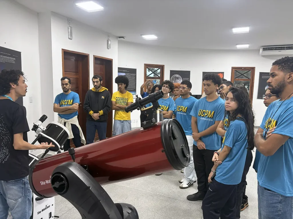 Alunos do IJCPM aprofundam estudo de astronomia em visita à CCTECA, em Aracaju
