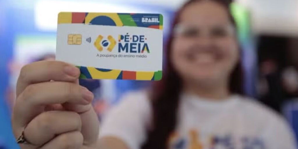Programa Pé-de-Meia passa a oferecer aplicação em Tesouro Selic pelo Caixa Tem
