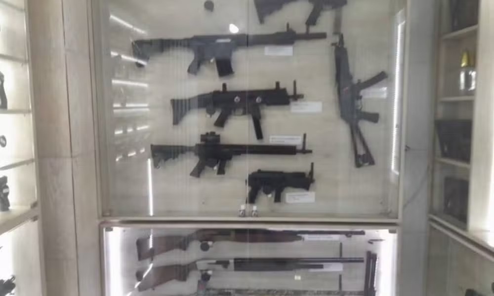 PF mira PM de Sergipe em esquema interestadual de tráfico de armas; 700 armas são apreendidas