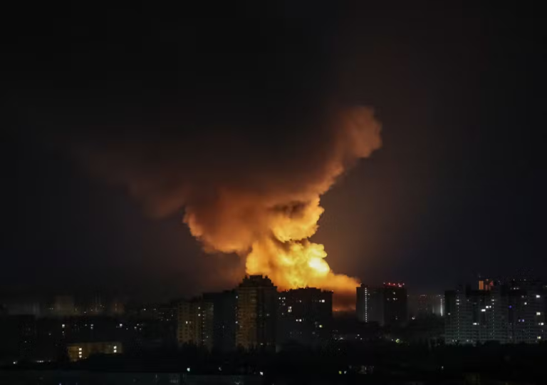 Rússia intensifica ataques à Ucrânia em meio a tratativas diplomáticas