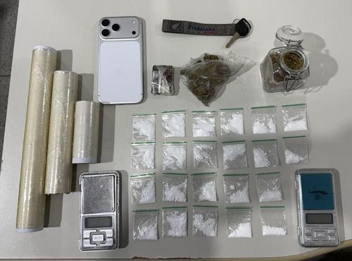 Denarc prende homem com cocaína e maconha no bairro Oviêdo Teixeira