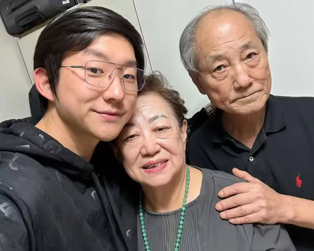 Pyong Lee abre o coração sobre a perda do avô e retorno ao Brasil