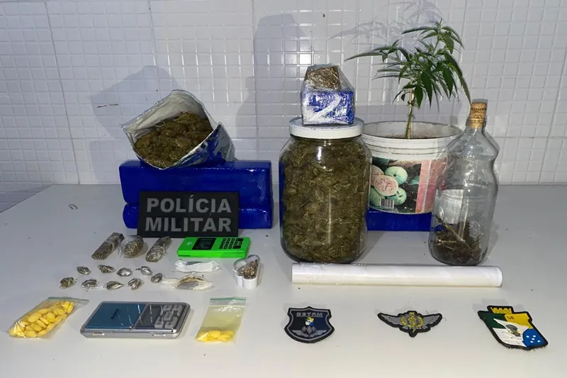 Polícia Militar prende suspeito de tráfico no Centro de Aracaju e apreende drogas